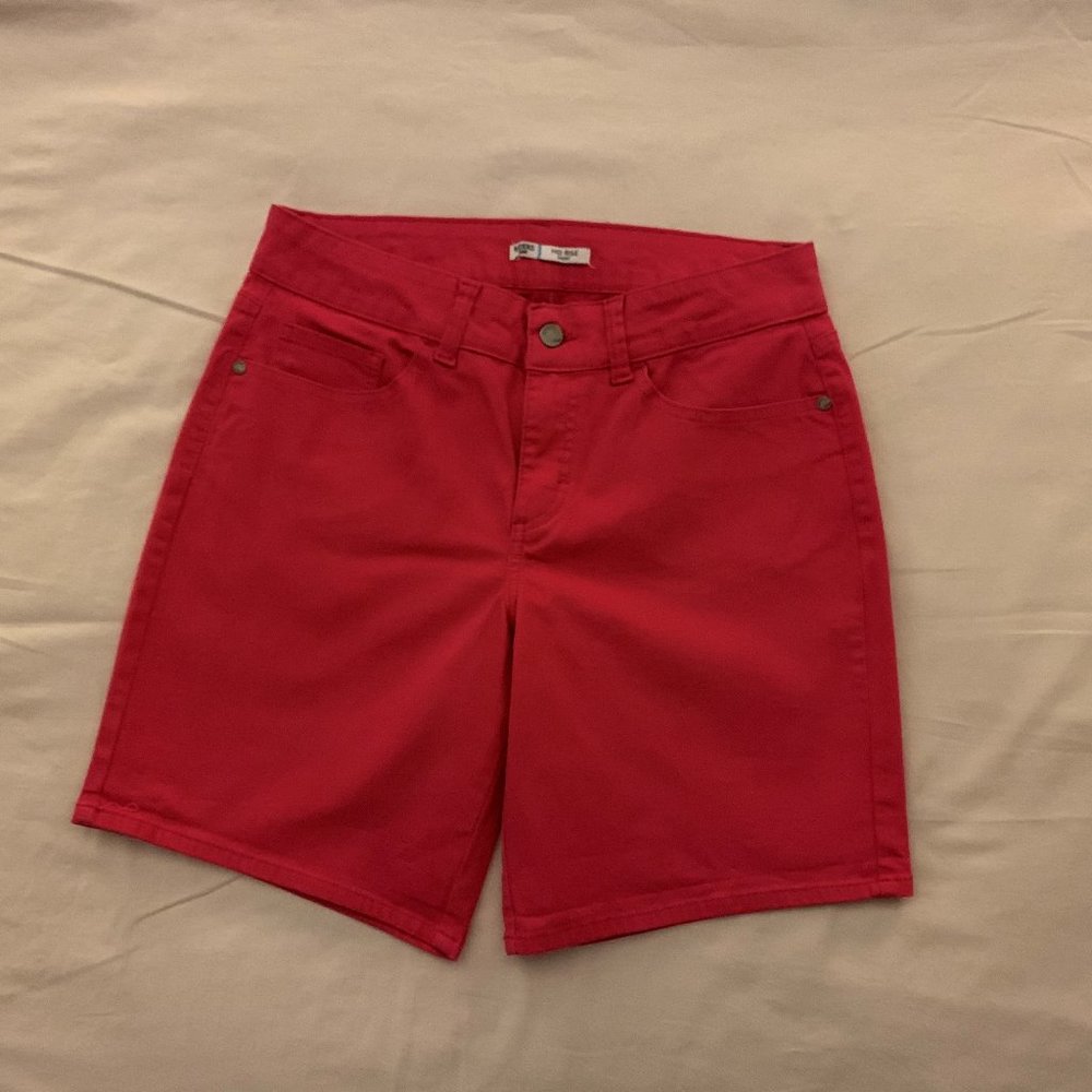 Riders by Lee Women's Pink Bermuda Shorts, Size 8